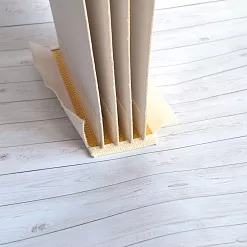 Переплет на 5 разворотов, с листами 15х15, цвет золотой, шаг 0,7 см