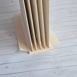 Переплет на 6 разворотов, с листами 20х20, цвет жемчуг, шаг 0,7 см