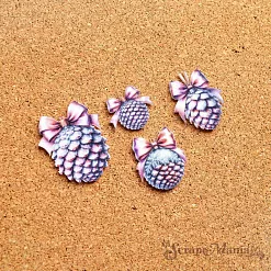 Набор тканевых высечек "Елочные шары", 33 шт (ScrapMania)