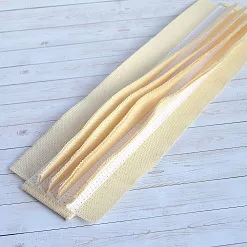 Переплет на 5 разворотов, цвет жемчуг, длина 30 см, шаг 0,7 см