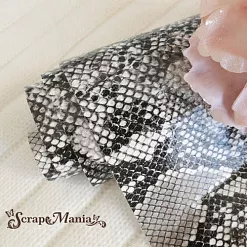 Отрез экокожи 30х69 см "Текстурный. Рептилия двухцветная. Серый и черный" (Pty Китай) Отрез экокожи 30х69 см "Текстурный. Рептилия двухцветная. Серый и черный" (Pty Китай)