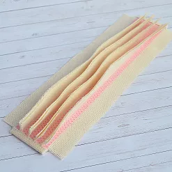 Переплет на 5 разворотов, цвет розовый, длина 25 см, шаг 0,7 см