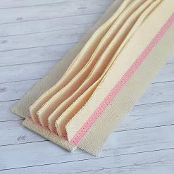Переплет на 6 разворотов, цвет розовый, длина 30 см, шаг 0,7 см