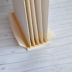 Переплет на 6 разворотов, с листами 20х20, цвет золотой, шаг 0,7 см