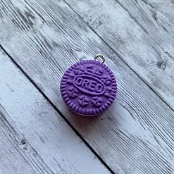 Миниатюра "Подвеска печенье Oreo. Фиолетовая", 1 шт (Югарт, 74 Миниатюра "Подвеска печенье Oreo. Фиолетовая", 1 шт (Югарт, 74