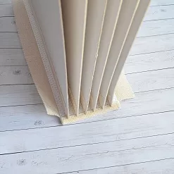 Переплет на 7 разворотов, с листами 20х25, цвет белый, шаг 0,7 см