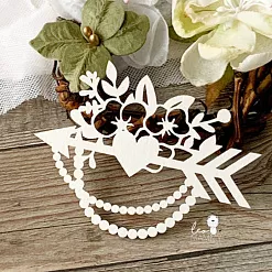 Украшение из чипборда "Стрела с цветами" (LeoMammy) Украшение из чипборда "Стрела с цветами" (LeoMammy)