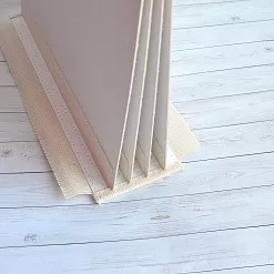 Переплет на 5 разворотов, с листами 20х30, цвет белый, шаг 1 см