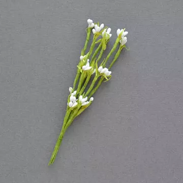 Букетик "Весенний. Белые тычинки", маленький (Рукоделие)