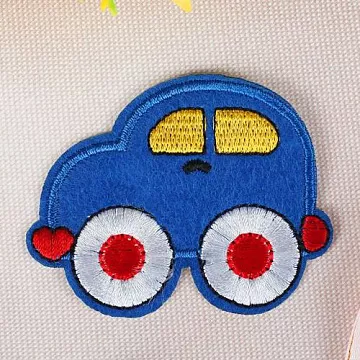 Термонаклейка с вышивкой "Машинка", цвет синий