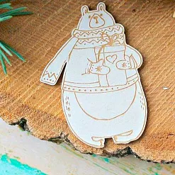 Украшение из чипборда "Мишка с подарком" (ScrapКрым)