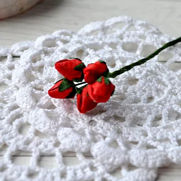 Букет закрытых роз "Красный", 5 шт (Craft) Букет закрытых роз "Красный", 5 шт (Craft)