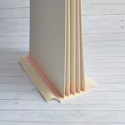 Переплет на 6 разворотов, с листами 20х30, цвет розовый, шаг 0,7 см