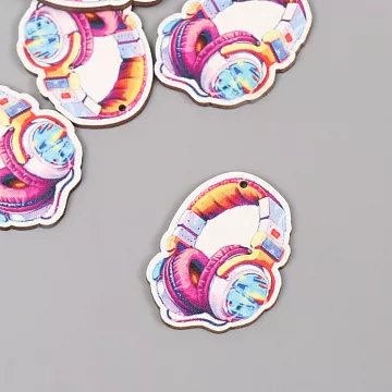 Деревянное украшение "Крутые наушники" (АртУзор)