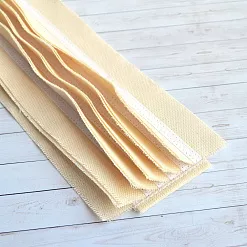 Переплет на 6 разворотов, цвет жемчуг, длина 30 см, шаг 0,7 см Переплет на 6 разворотов, цвет жемчуг, длина 30 см, шаг 0,7 см