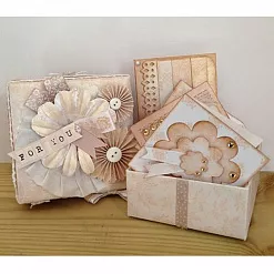 Набор бумаги 20х20 см "Oyster Blush. Румянец", 32 листа (DoCrafts) Набор бумаги 20х20 см "Oyster Blush. Румянец", 32 листа (DoCrafts)