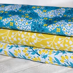 Отрез ткани 50х50 см "Зайчики в траве" (Forestory)