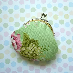 Отрез ткани 50х70 см "Цветочный мотив, цвет зеленый" (Tilda) Отрез ткани 50х70 см "Цветочный мотив, цвет зеленый" (Tilda)