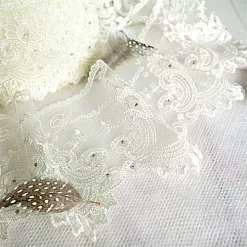 Кружево со стразами "Blumarine. Айвори", ширина 13,5 см, длина 1 м (Pty Турция)