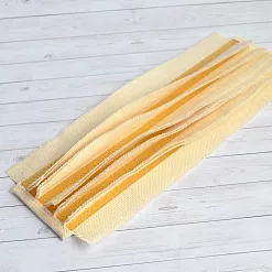 Переплет на 6 разворотов, цвет золотой, длина 25 см, шаг 0,7 см Переплет на 6 разворотов, цвет золотой, длина 25 см, шаг 0,7 см