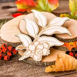 Чипборд "Ветка брусники", 4,5х6 см (WoodHome) Чипборд "Ветка брусники", 4,5х6 см (WoodHome)