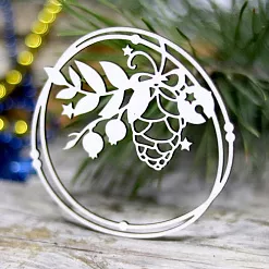 Украшение из чипборда "Шишка. В круглой рамке" (LadyBug)